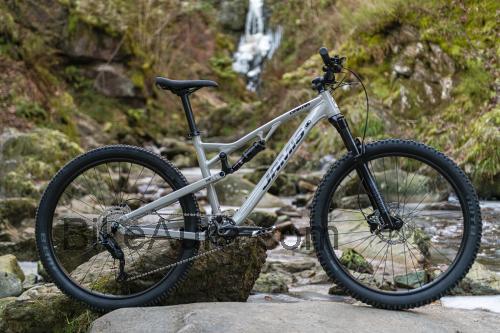 Jamis Dakar ficha tecnica